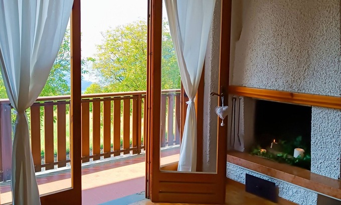 Zone Apartment | Large apartment surrounded by greenery with lake view