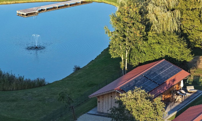 Hartkirchen Apartment | Large chalet with whirlpool