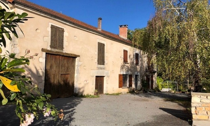 Saint-Jean-de-Cole House | Large cottage in the middle of the meadows