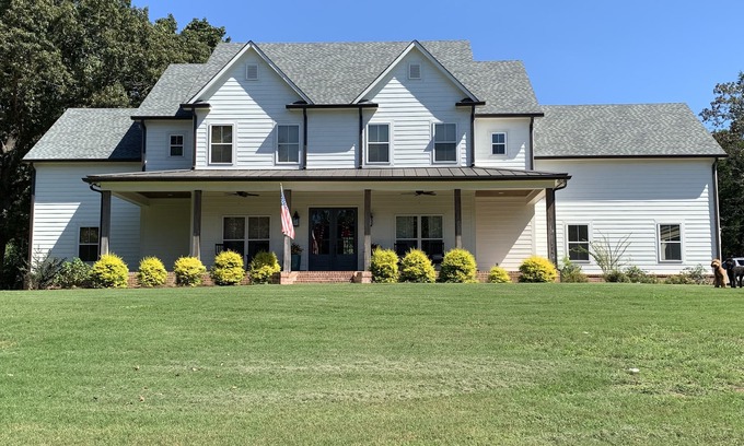 Oxford House | Large Country Home near Ole Miss Campus