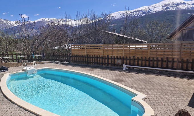 Faucon-de-Barcelonnette House | Large family home in the mountains with swimming pool