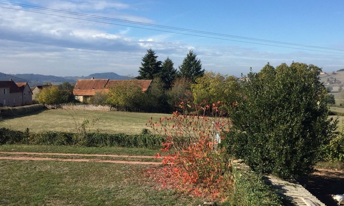 Saint-Bonnet-de-Joux House | Large family home in a haven of peace.