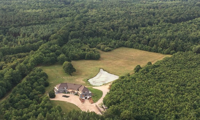 Jouy-le-Potier Cottage | Large gite in Sologne, immersed in the great outdoors 30 km from Chambord