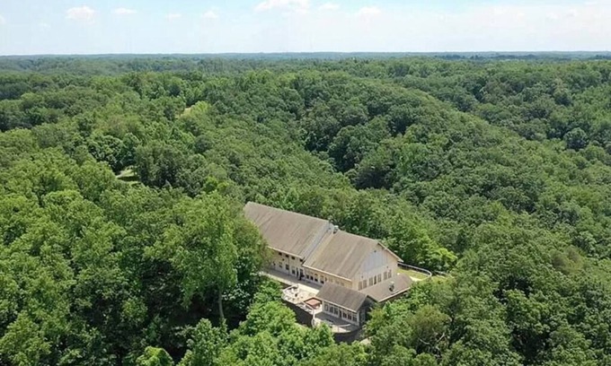 Borden House | Large Group Rental Near Louisville with Mountain Views