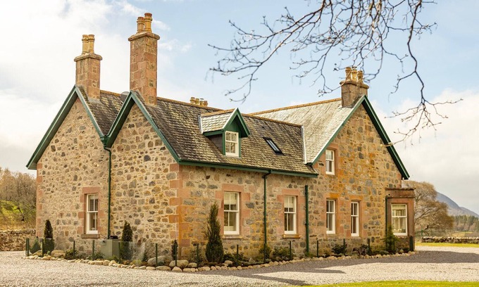 Bunloit Other | Large Luxury Holiday home near Loch Ness