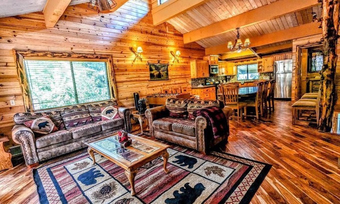 Big Bear Lake House | Large Rustic Mountain Retreat Right at Snow Summit Ski Resort