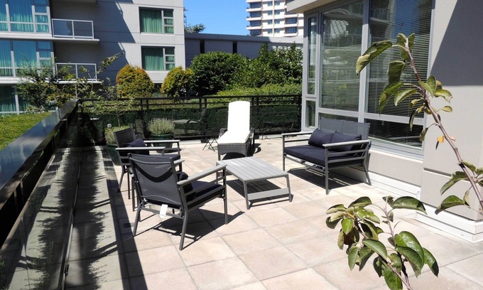 Downtown Victoria Condo | Large Sunny South Facing Terrace, Free Parking - Many Amenities