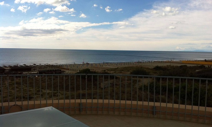Calambrone Apartment | large terrace overlooking the sea and the sand dunes