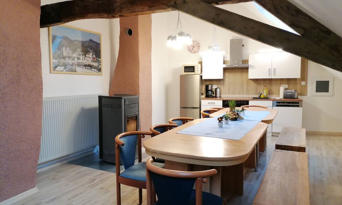 Neuerburg House | Large vacation home with 10 bedrooms and space for up to 22 guests