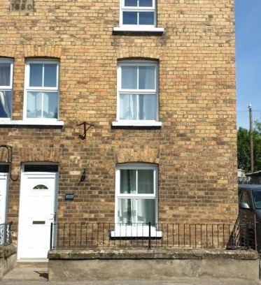 East Ayton House | Lark's Nest