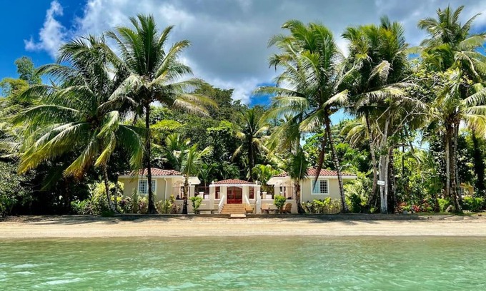 Big Creek House | Las Casitas of Villa Paraiso/Beachfront & Pool