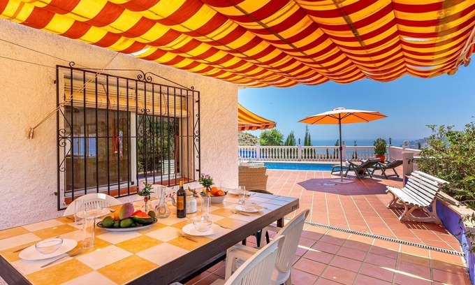 Almunecar Villa | Las Golondrinas Almuñécar by Ruralidays