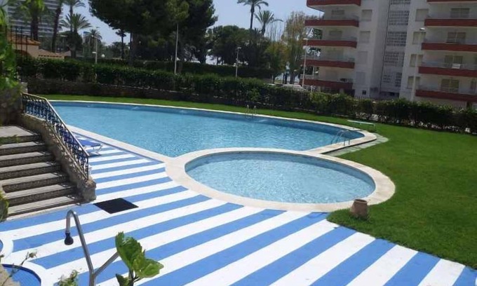 Cullera Apartment | LAS VEGAS WITH POOL AND GARAGE