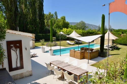 Oppede House | LASUITE Domaine Bertuli, heated Pool, Aircon