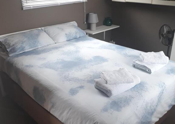 Bot River House | Lavender Avenue Guest Room
