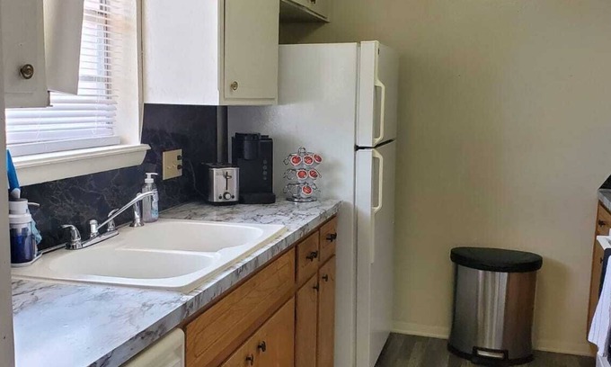 Lawton House | Lawton Landing 2-bedroom house with AC, WiFi near FortSill