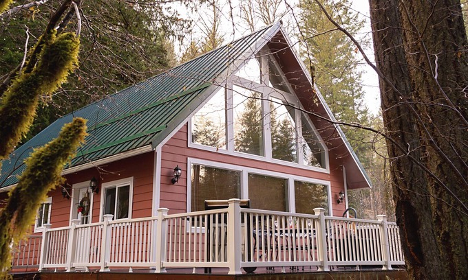 Packwood House | Lazy Jacks Mountain Cabin