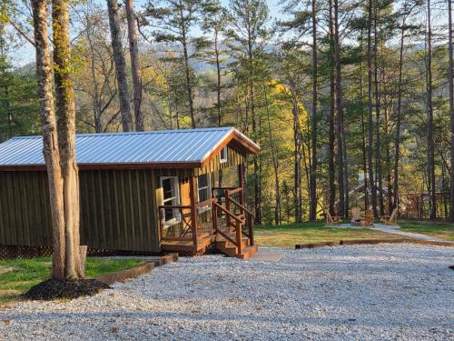 Robbinsville Apartment | Lazy T Cabins - Grand Teton