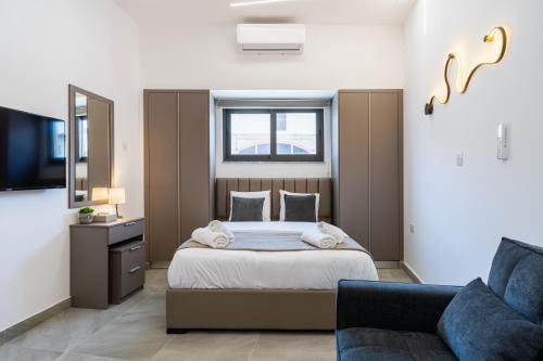 Larnaca City Centre Apartment | Le Bandit Studio