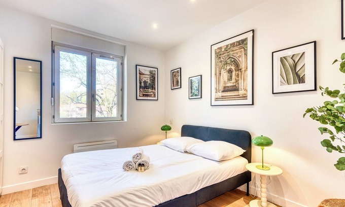 Bussiere - Cadiere Apartment | Le Basalte - Confortable studio avec parking privé