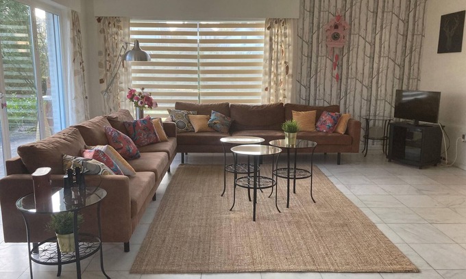 Noiseux Villa | Le Beau Souvenir, Noiseux