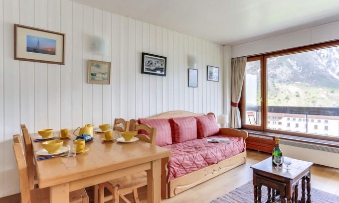 Tignes le Lac Apartment | Le Bec Rouge (Le Lac) by Interhome