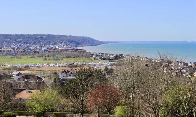 Blonville-sur-Mer Apartment | Le Cap Bleu
