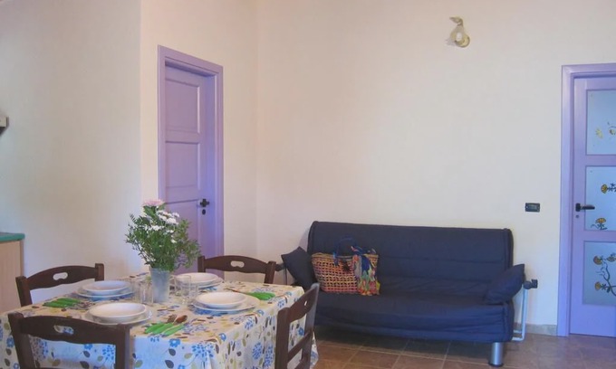 Santa Domenica Apartment | LE CASTELLA RESIDENCE APP. 7