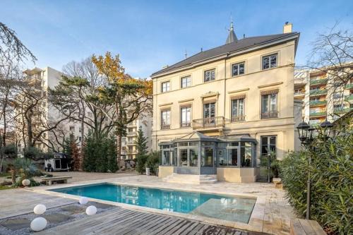 Grand Clement Apartment | LE CHÂTEAU GRANDCLEMENT à Villeurbanne aux portes de Lyon, l'écrin insoupçonné
