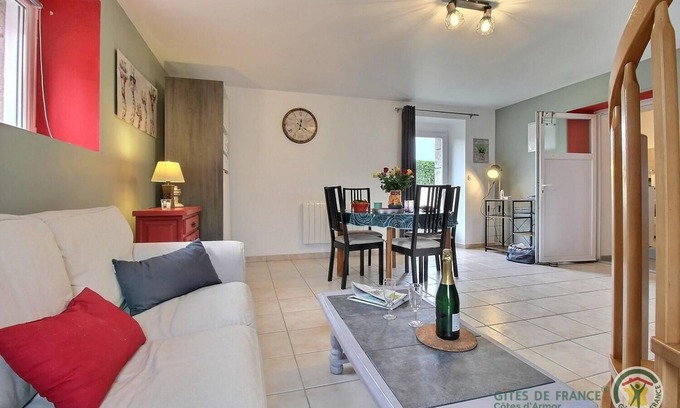 Hillion House | Le Coin des Hirondelles