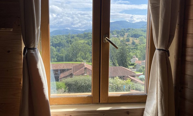 Crechets House | Le concept guest suite with private Sauna and Spa and secret room