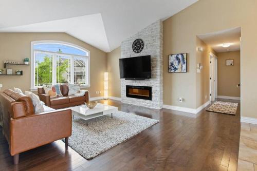 Moncton Villa | Le Cozy Clover