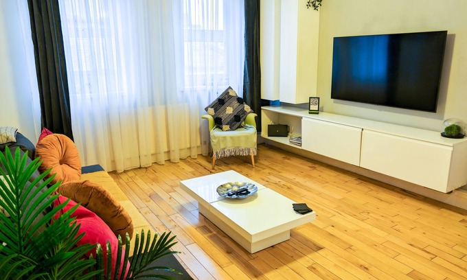 Adamsdown Apartment | Le Cwtch - Beautiful 1 Bed Apartment