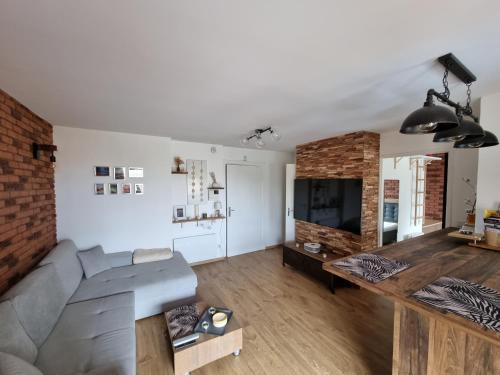 Guilhemery Apartment | Le Factory - 4p - Lumineux & Arboré- Parking-Balcon