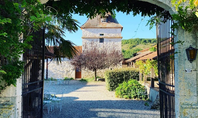 Sainte-Colombe-de-Villeneuve Cottage | Les Vieux Ateliers Gîte Cosy au Calme à la Campagne Ideal Couple
