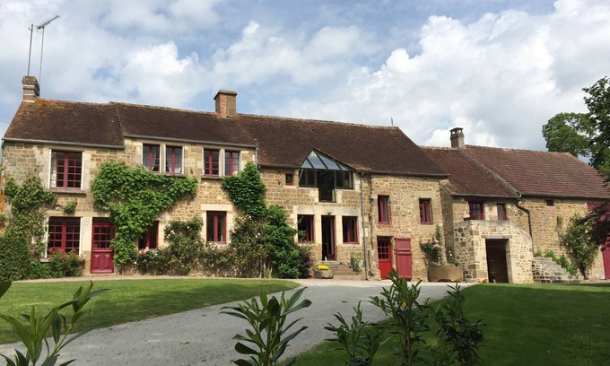 Joue-du-Plain House | LE HAMEAU DU MARAIS, old 18th century farmhouse in the heart of the Orne