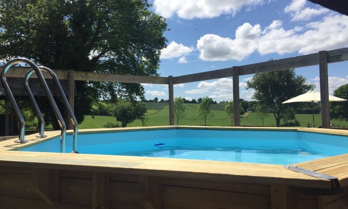 Saint-Georges-le-Gaultier Cottage | LE JARRIER DETACHED HOLIDAY RENTAL - ALPES MANCELLES - PRIVATE POOL - WIFI