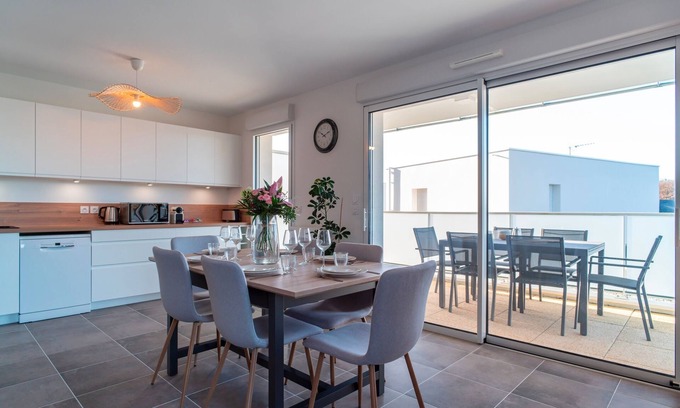 Sarzeau Apartment | Le Jardin du Golfe - En centre-ville avec parking