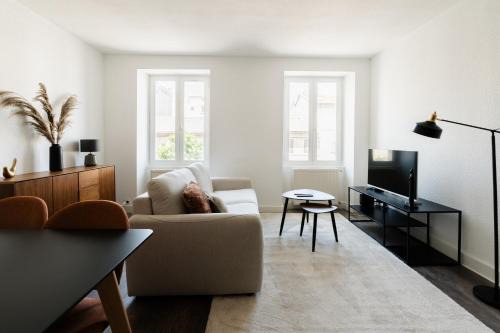 Valence Apartment | Le Joubert