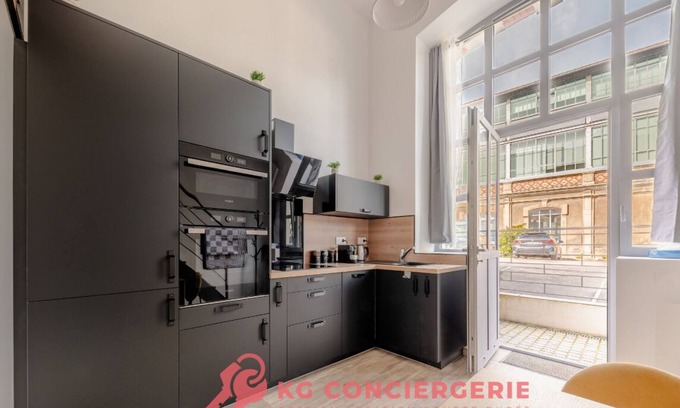 Saint-Pierre - Rene II - Bonsecours Apartment | Le Loft D'edouard, un Cocon Citadin