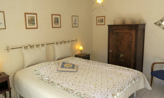 Montlivault House | Le Logis, Charming room near Chambord, Blois and Cheverny