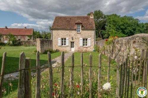 Montepilloy House | Le logis de la tour