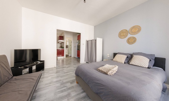 Montlucon Apartment | Le Lotus - Proche Gare