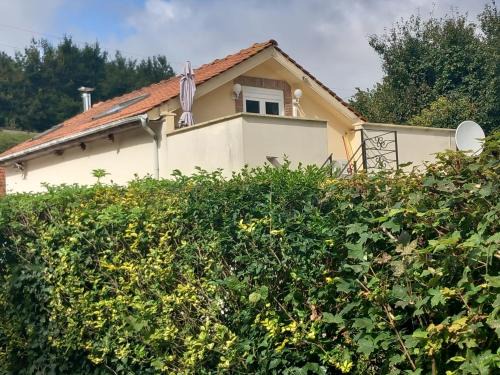 Elinghen Apartment | Le meuble du pont