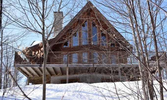 Labelle House | Le montagnard #057; Majestic log home in the wood and only 20 minutes from Mont-Tremblant