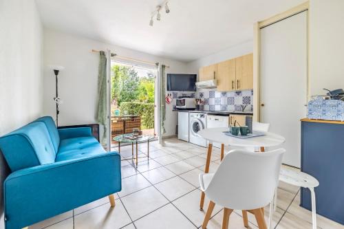 Cambo-les-Bains Apartment | Le Nid de Magdalena - Piscine