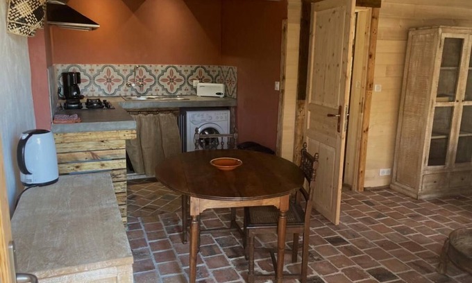 Salignac-Eyvignes House | Le nid des Hirondelles - Logis de Charme en Pleine Nature - Piscine Naturelle