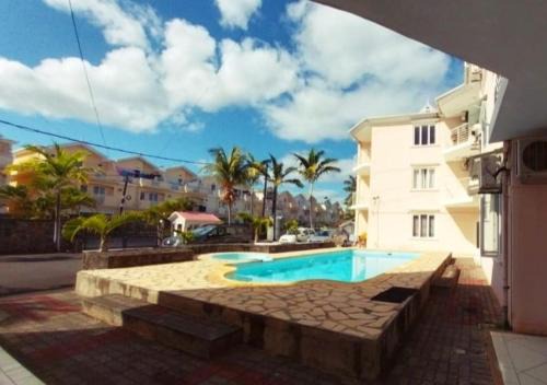 Flic-en-Flac Apartment | Le Palmier cozy spacious apart near the beach R2