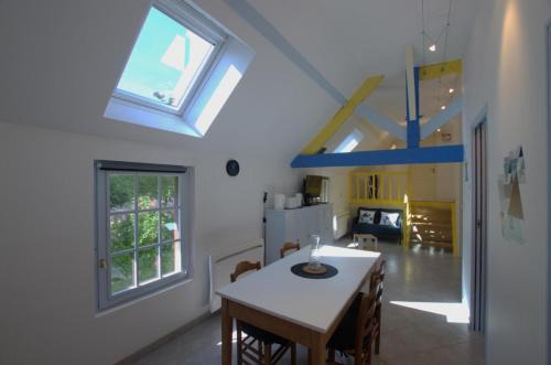 Saint-Thibault House | Le paradis des ecureuils