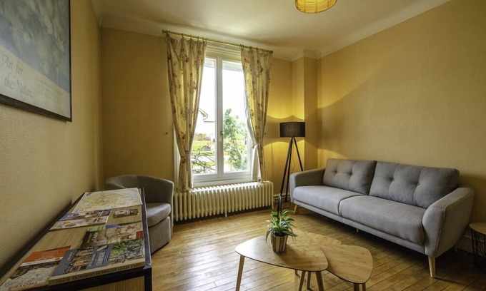 Saint-Julien-les-Villas Apartment | Le Petit Jardin Sancéen